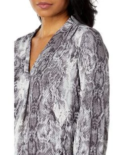 Vince Camuto 3/4 Sleeve V-Neck Demure Snakeskin Blouse | Shirts & Tops -Vince Camuto Shop 917BJF1Ak2L. AC SR736920